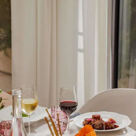 Hotel Le Royal Monceau Raffles Paris-3
